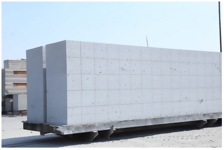 华安加气块 加气砌块 轻质砖气孔结构及其影响因素